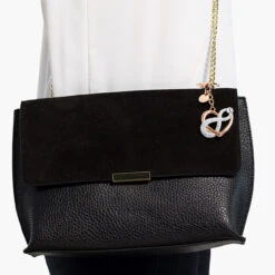 Swarovski Infinite Bag Charm Infinity And Heart, White, Mixed Metal Finish 5530885 -King Power shop 2115efe1 09e0 5192 8d9a 7e56224b68bf 90750.1626985520