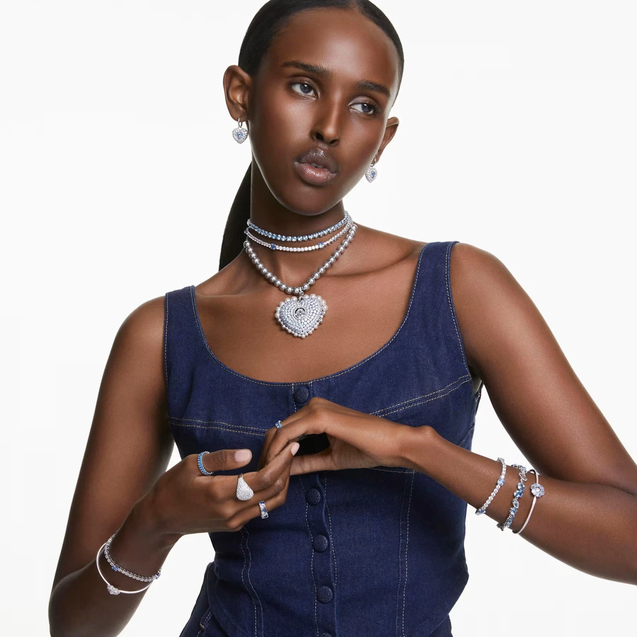 Hyperbola Bangle, Heart, White, Rhodium Plated 5684385 | Swarovski 5 Hyperbola Bangle, Heart, White, Rhodium Plated 5684385 | Swarovski - Image 5