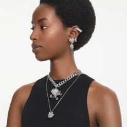 Disney Minnie Mouse Pendant, White, Rhodium Plated, White, 5667612 | Swarovski -King Power shop 3670c42e 1d0d 59c5 bef9 b12c3267752a 52761.1696473656