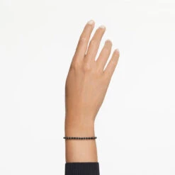 Matrix Tennis Bracelet, Round Cut, Black, Ruthenium Plated 5664196 (Size M) | Swarovski -King Power shop 5ac814d7 e544 5cdc b4ad 6f4cc7f9dff0 79297.1692757081