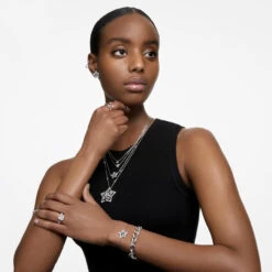 Swarovski Stella Pendant, Mixed Cuts, Star, White, Rhodium Plated 5639024 -King Power shop 8752c129 6142 5a9a b617 4f5ababd07a7 44914.1658978271