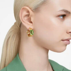 Millenia Hoop Earrings, Octagon Cut, Green, Gold-Tone Plated 5671253 | Swarovski -King Power shop 9bc682cd 361d 5f22 9754 e36a61a88a3c 59942.1692519955
