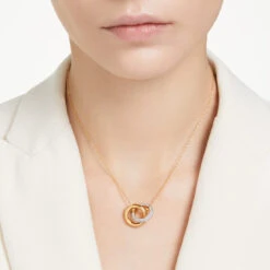 Dextera Pendant Interlocking Loop, White, Gold-Tone Plated 5668820 | Swarovski -King Power shop a559888a f6fd 589a a0c7 5b7e89dd2b96 53003.1693808729