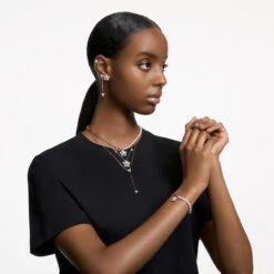 Swarovski Stella Bracelet, Crystal Pearls, Star, White, Rose Gold-Tone Plated 5645461 -King Power shop d6877ac8 41c2 5e00 b9c5 3818571a8d36 79656.1659744307