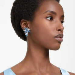 Gema Drop Earrings Mixed Cuts, Flower, Blue, Rhodium Plated 5666016 | Swarovski -King Power shop e9665e93 239a 562c b33f 9b916f9d95ac 13089.1690134461